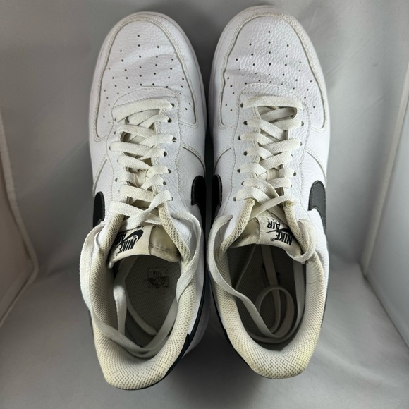 Nike Air Force 1 Low '07 Athletic Shoes - Men's size 12 - Picture 11 of 13